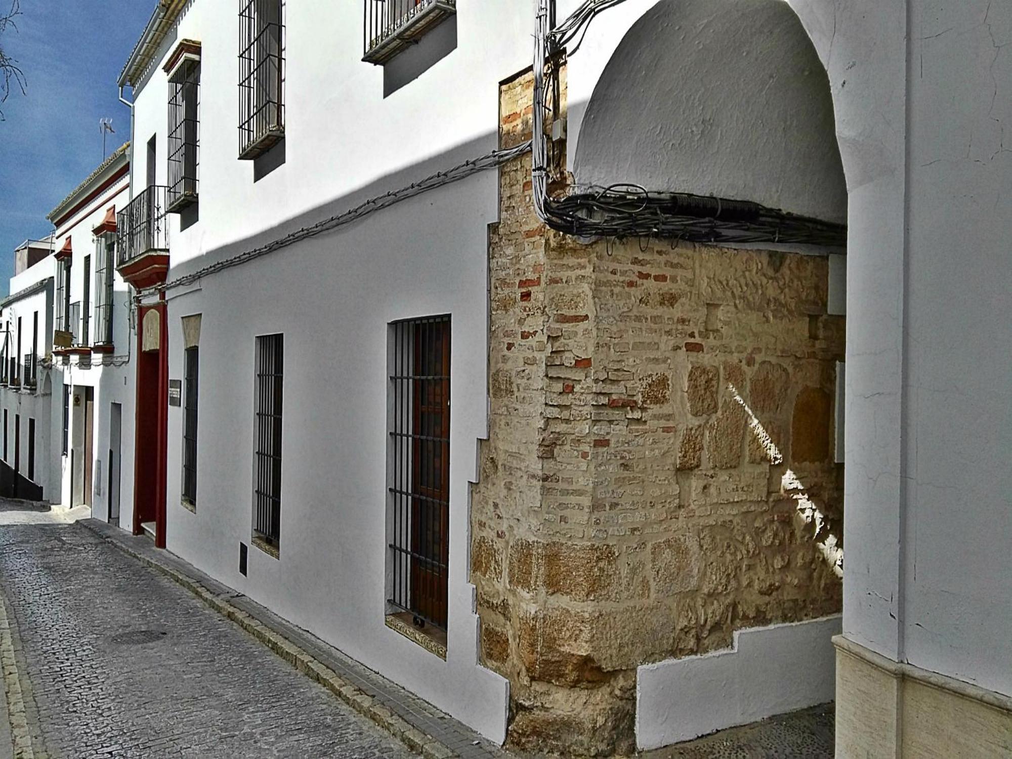 Hostal Cafe Frenteabastos Carmona Kültér fotó