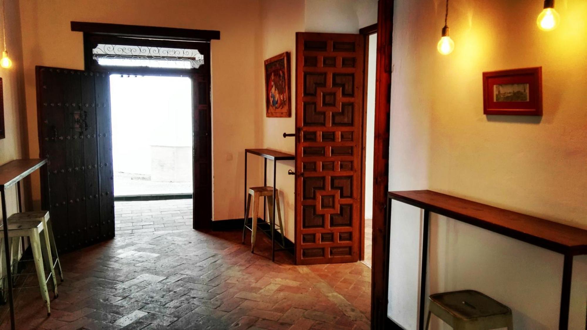 Hostal Cafe Frenteabastos Carmona Kültér fotó