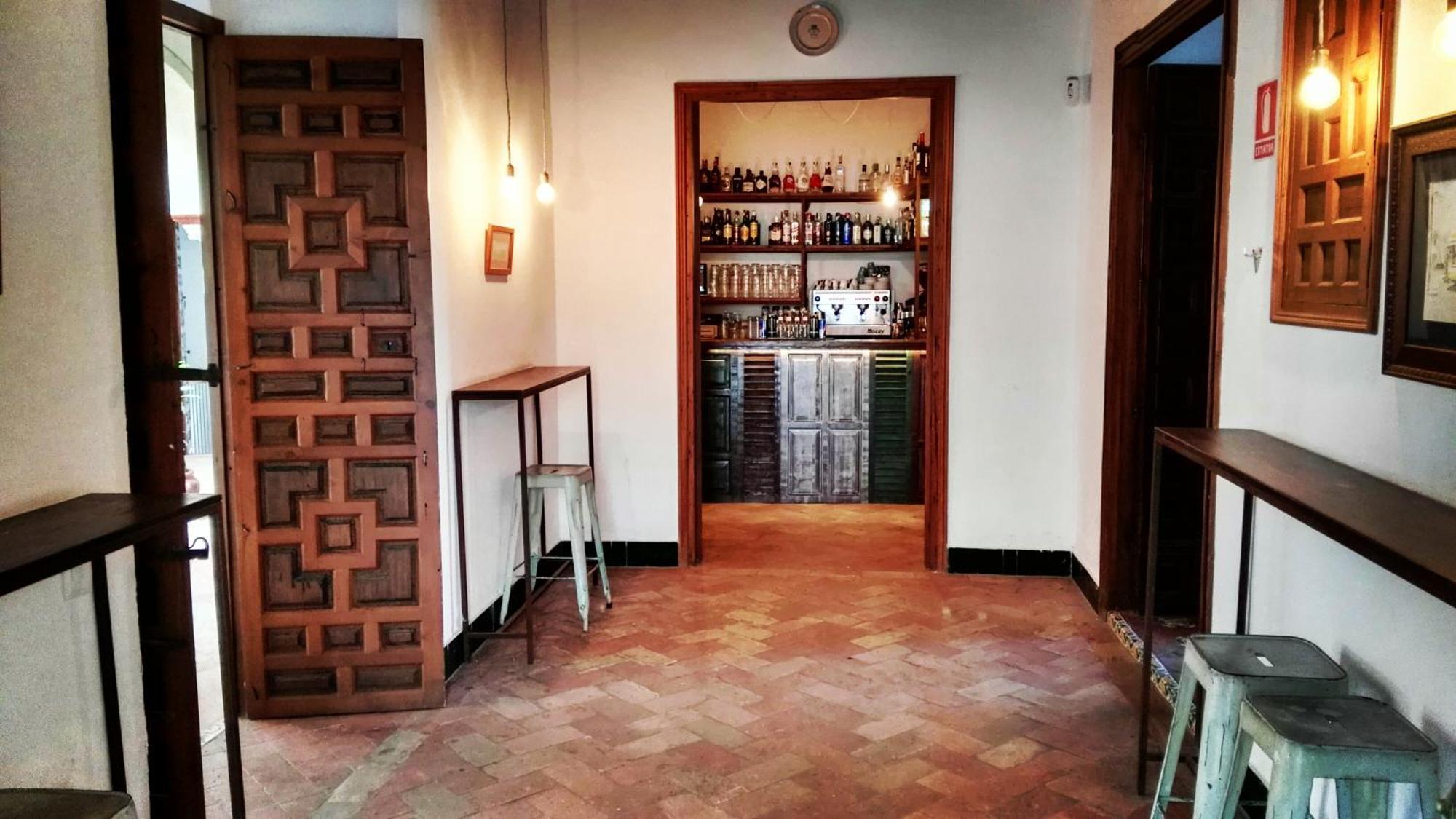 Hostal Cafe Frenteabastos Carmona Kültér fotó