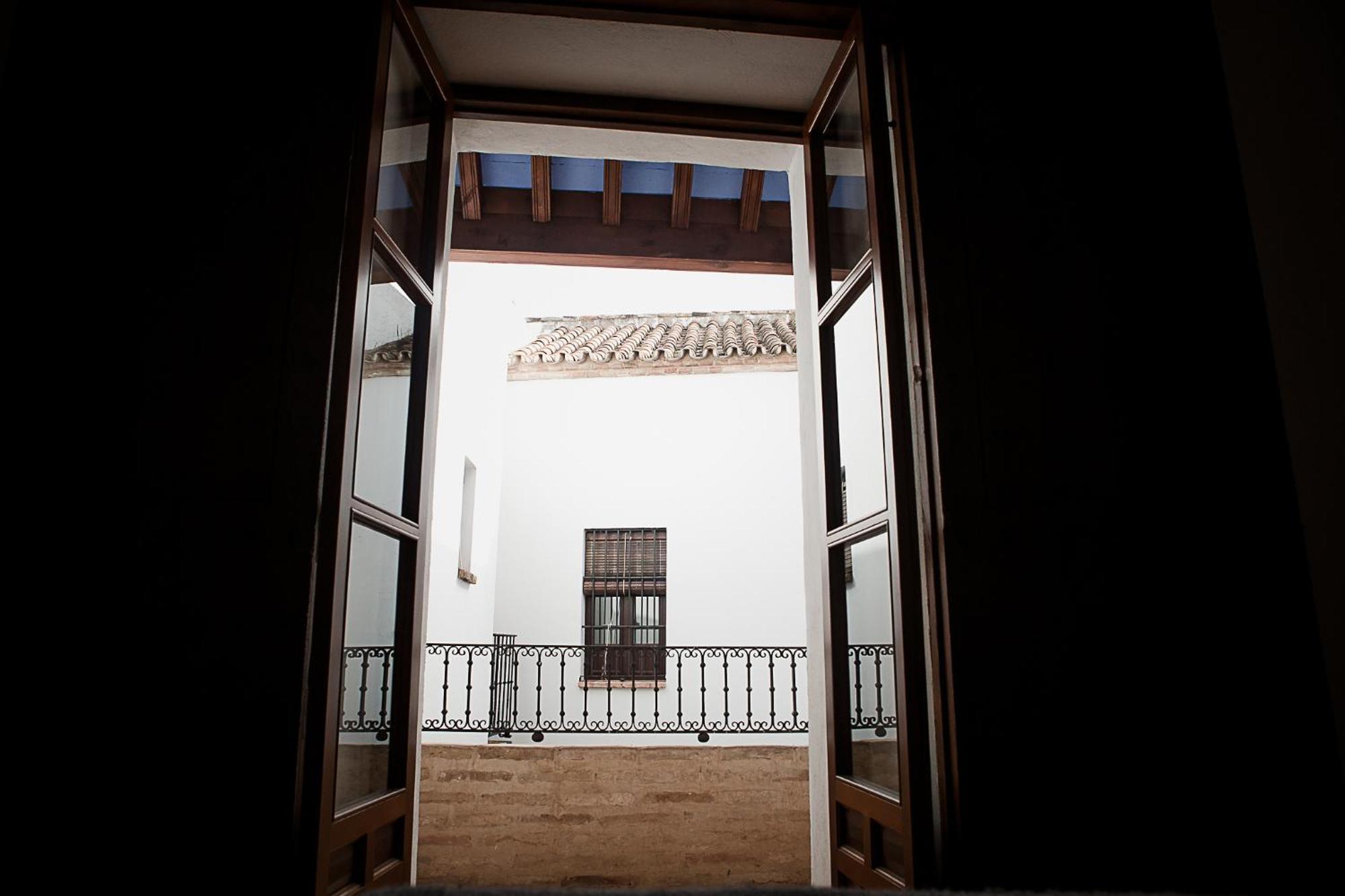 Hostal Cafe Frenteabastos Carmona Kültér fotó