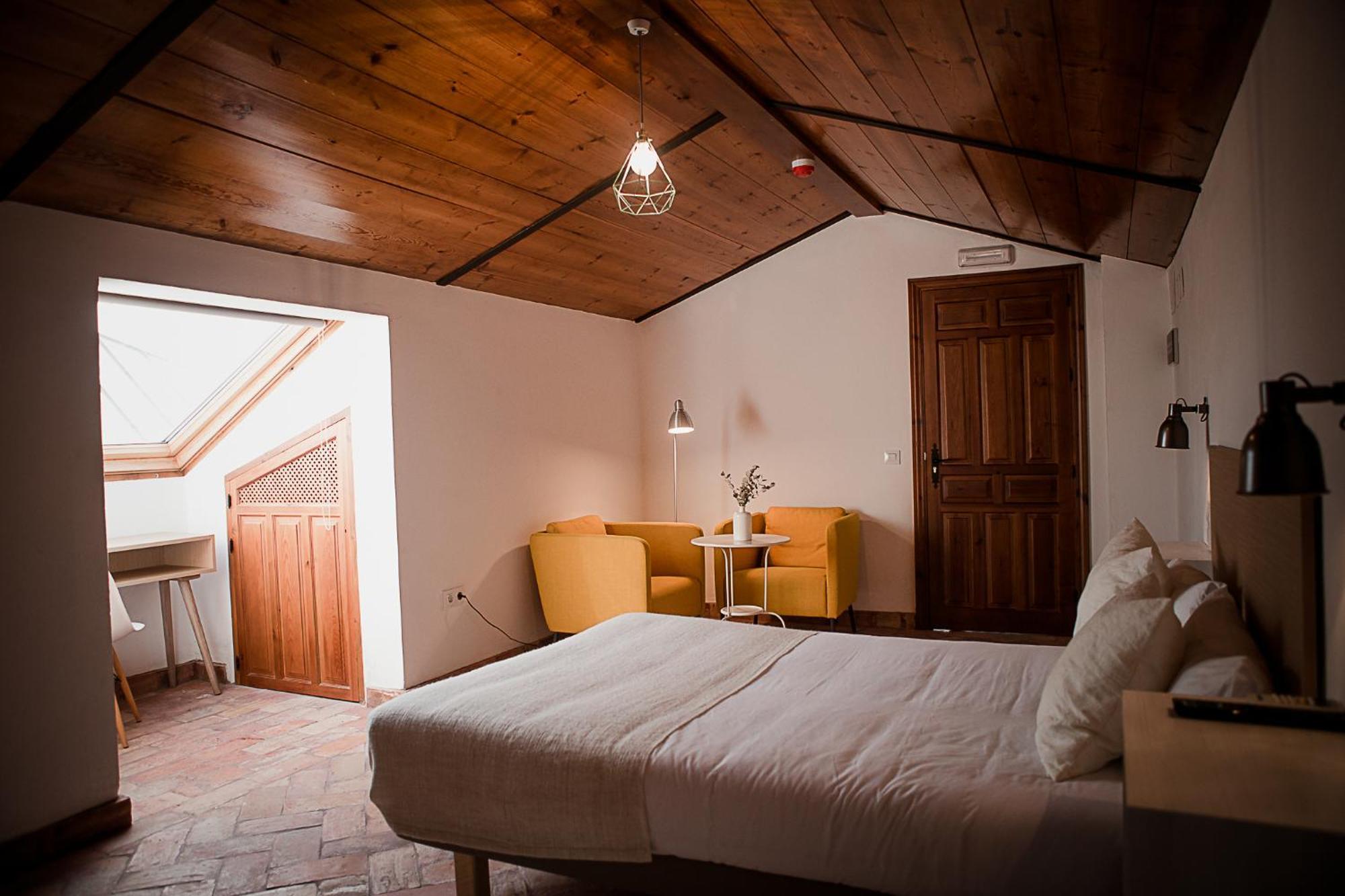 Hostal Cafe Frenteabastos Carmona Kültér fotó