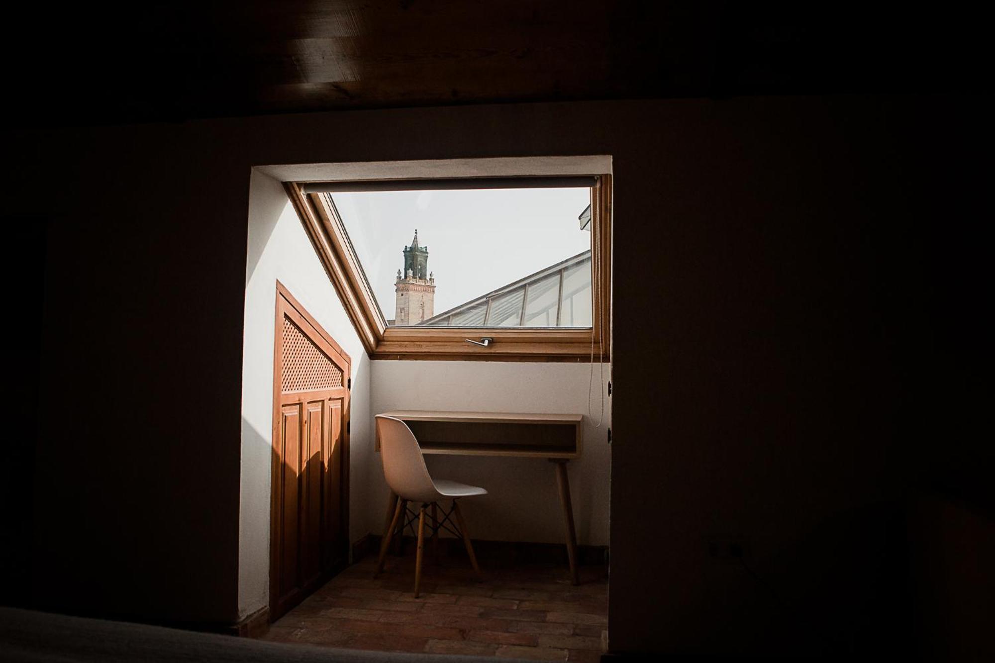 Hostal Cafe Frenteabastos Carmona Kültér fotó