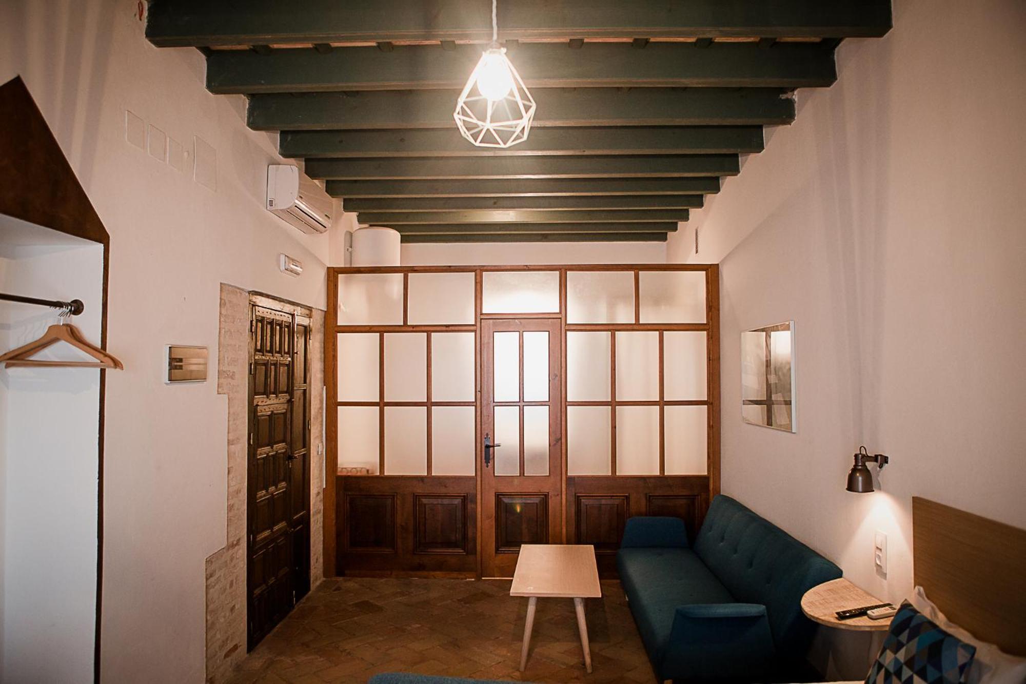 Hostal Cafe Frenteabastos Carmona Kültér fotó